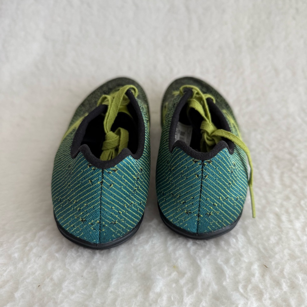 Brooks Men's Spikeless Green and Black Running Shoes, Size 6.5 Medium/D - Picture 6 of 11